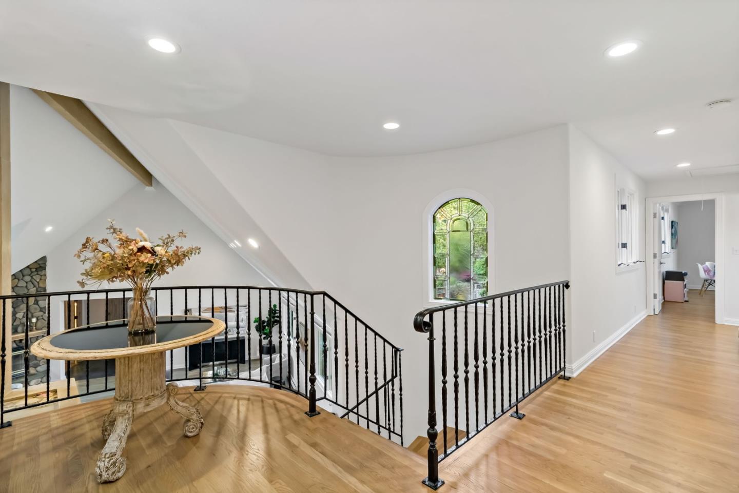 Detail Gallery Image 40 of 92 For 136 Finger Ave, Redwood City,  CA 94062 - 4 Beds | 3/1 Baths