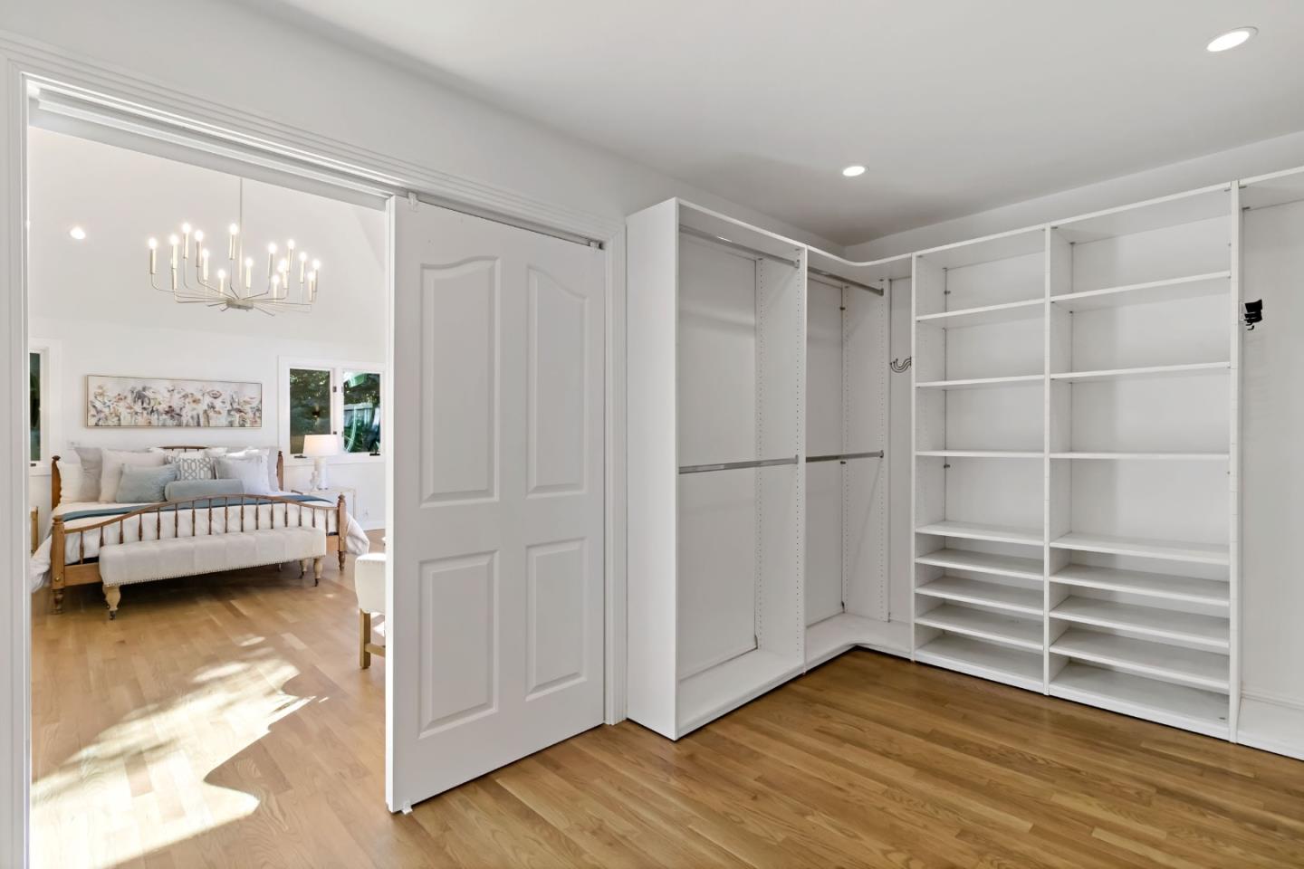 Detail Gallery Image 48 of 92 For 136 Finger Ave, Redwood City,  CA 94062 - 4 Beds | 3/1 Baths