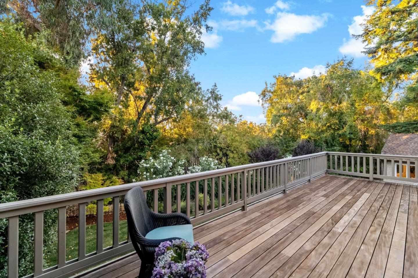 Detail Gallery Image 71 of 92 For 136 Finger Ave, Redwood City,  CA 94062 - 4 Beds | 3/1 Baths