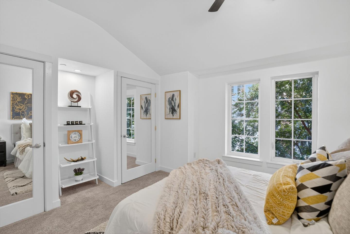 Detail Gallery Image 10 of 40 For 236 Grayson Ter, San Jose,  CA 95126 - 4 Beds | 2/1 Baths