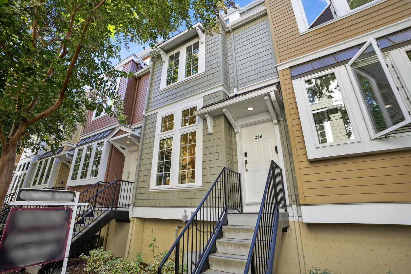 Detail Gallery Image 23 of 40 For 236 Grayson Ter, San Jose,  CA 95126 - 4 Beds | 2/1 Baths