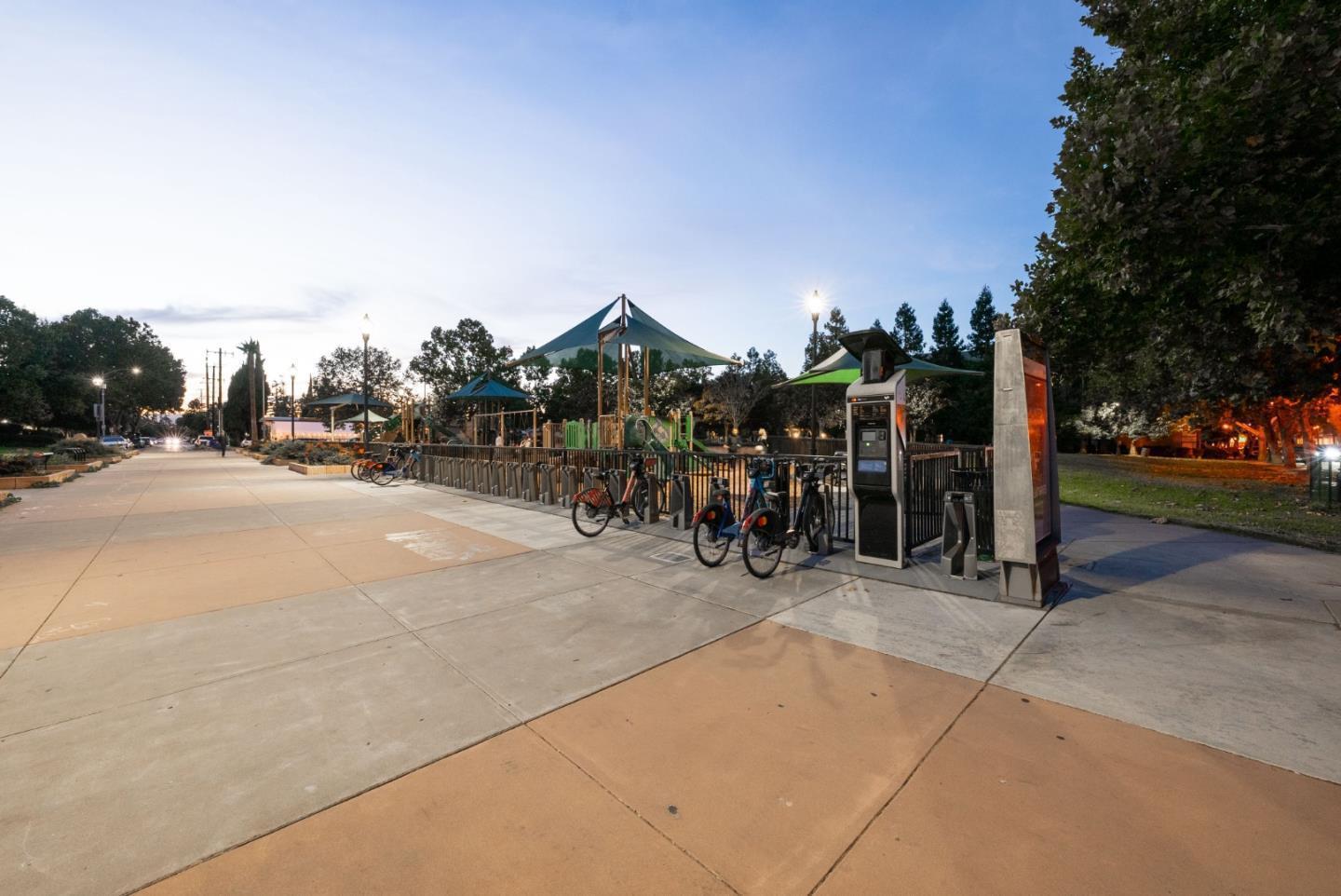 Detail Gallery Image 35 of 40 For 236 Grayson Ter, San Jose,  CA 95126 - 4 Beds | 2/1 Baths