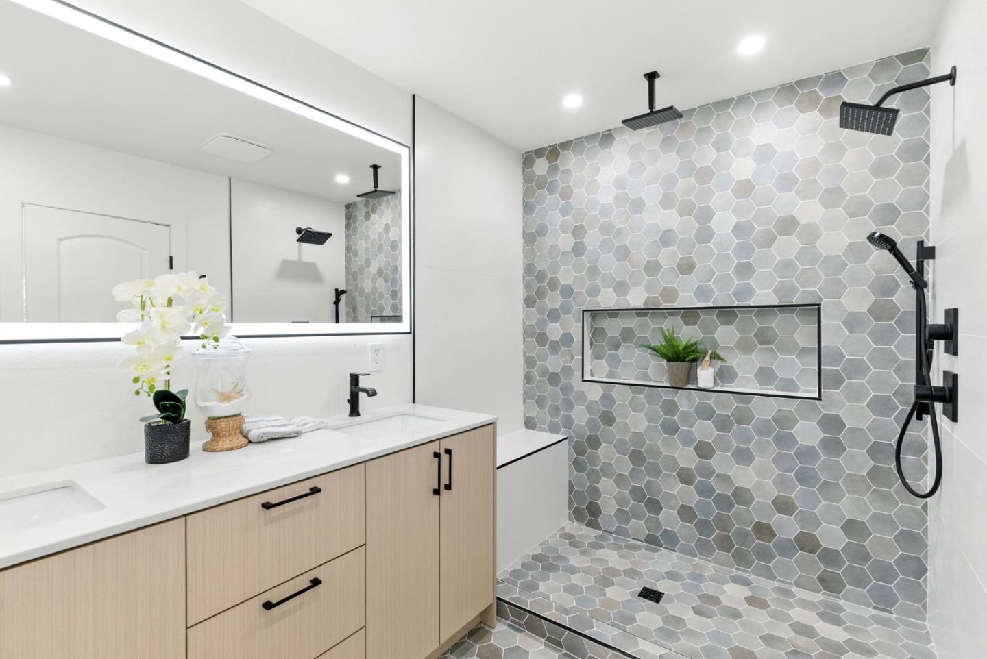 Detail Gallery Image 17 of 32 For 731 Valota Rd, Redwood City,  CA 94061 - 4 Beds | 3 Baths