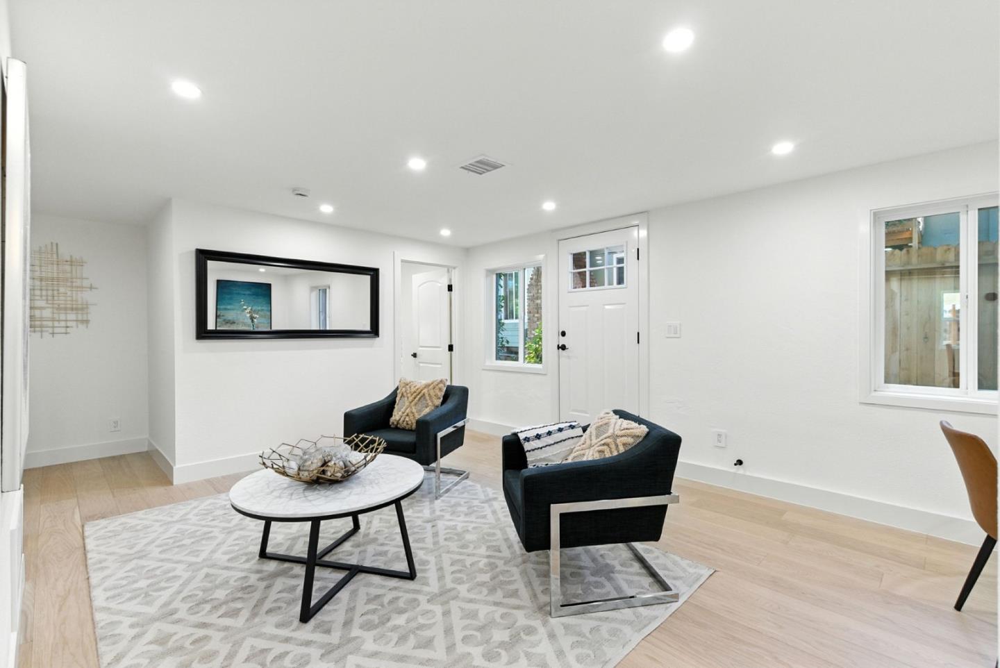 Detail Gallery Image 22 of 32 For 731 Valota Rd, Redwood City,  CA 94061 - 4 Beds | 3 Baths