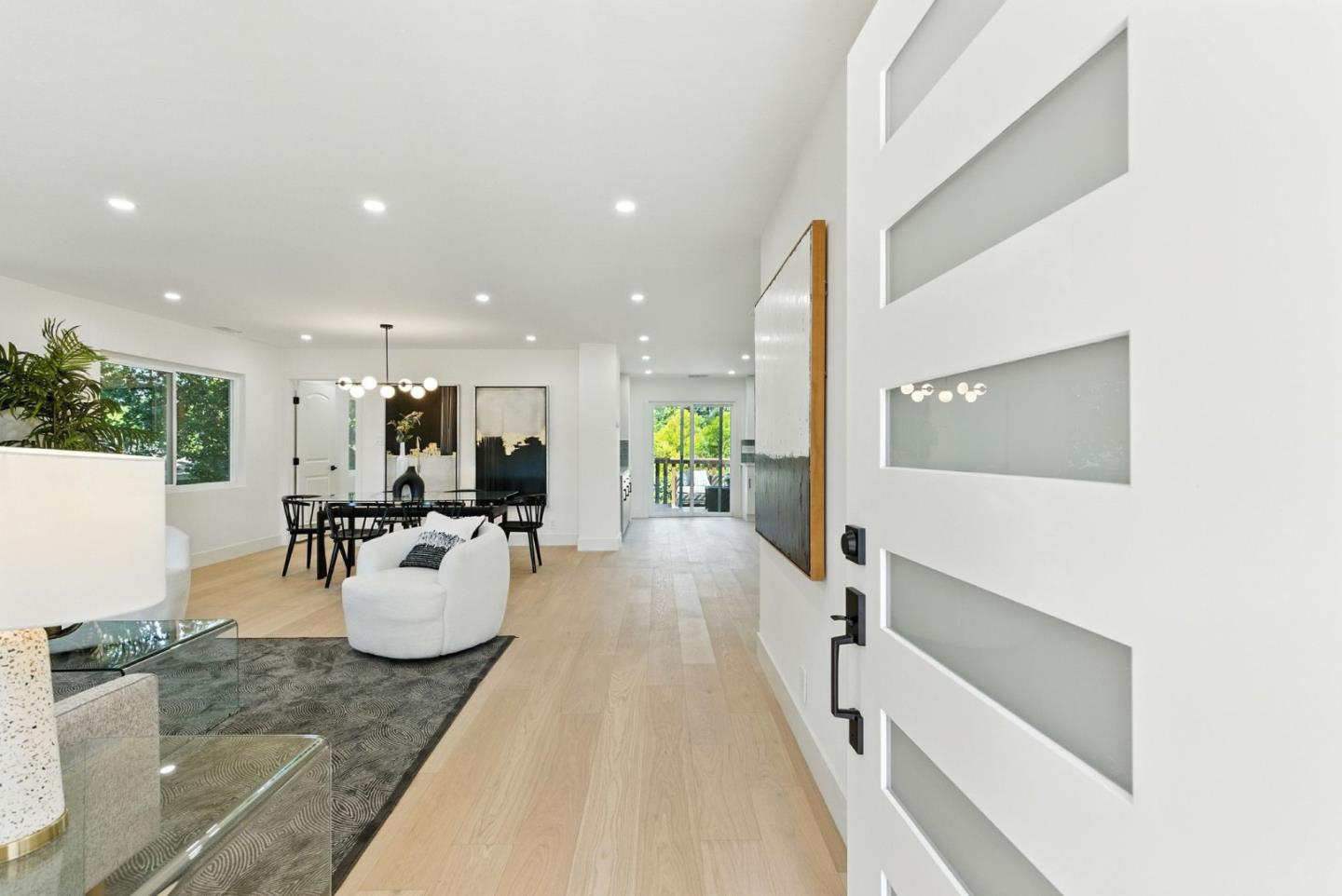 Detail Gallery Image 4 of 32 For 731 Valota Rd, Redwood City,  CA 94061 - 4 Beds | 3 Baths