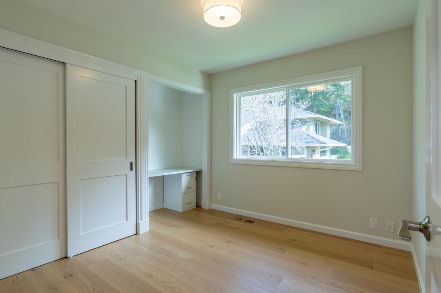 Detail Gallery Image 21 of 33 For 29 Barton Pl, Pacifica,  CA 94044 - 5 Beds | 3 Baths
