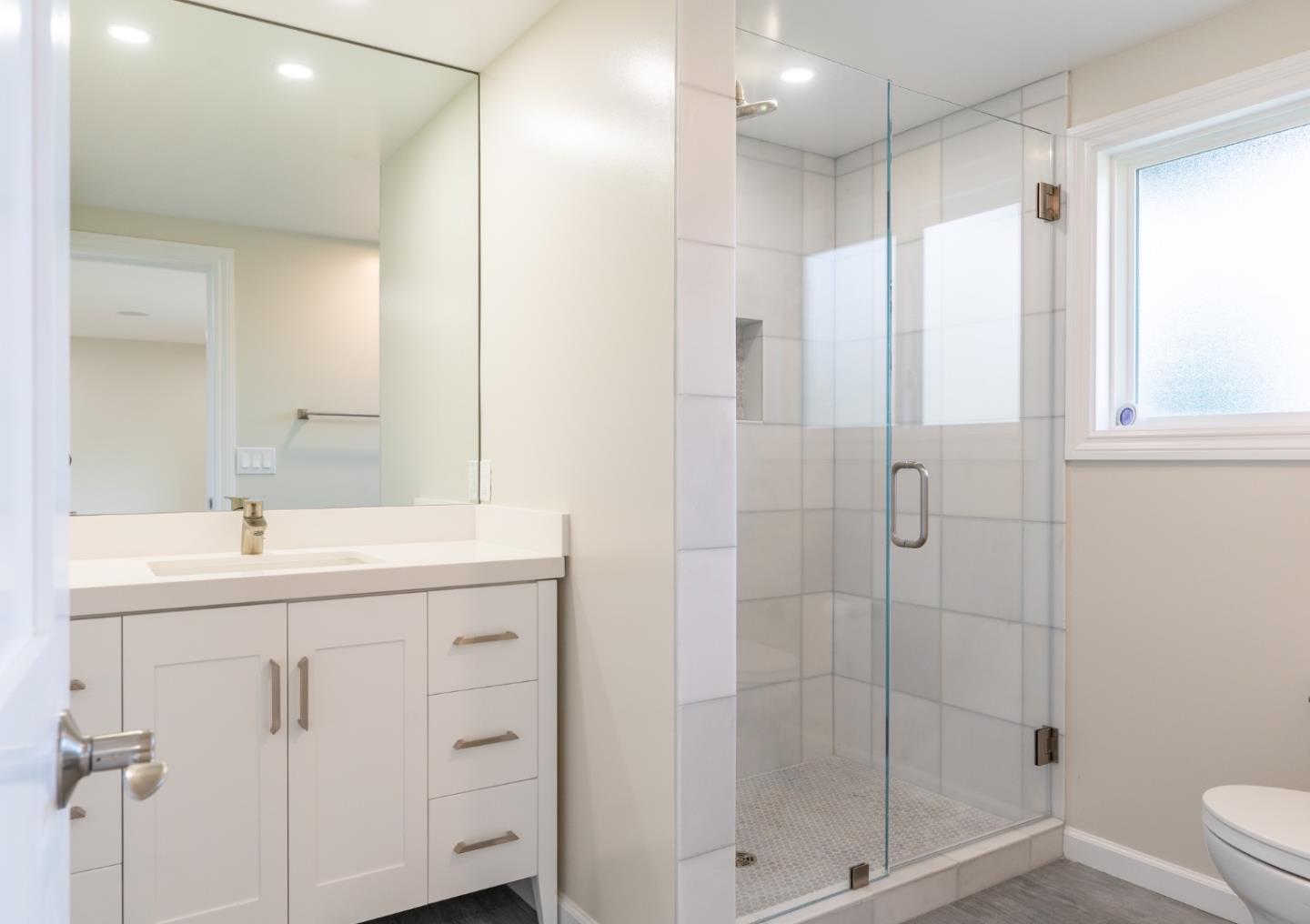 Detail Gallery Image 28 of 33 For 29 Barton Pl, Pacifica,  CA 94044 - 5 Beds | 3 Baths