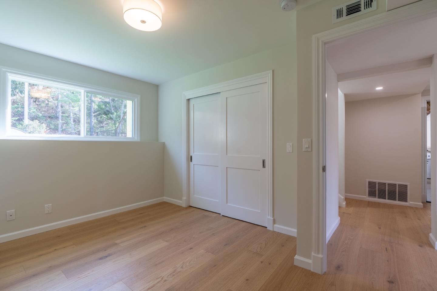 Detail Gallery Image 29 of 33 For 29 Barton Pl, Pacifica,  CA 94044 - 5 Beds | 3 Baths
