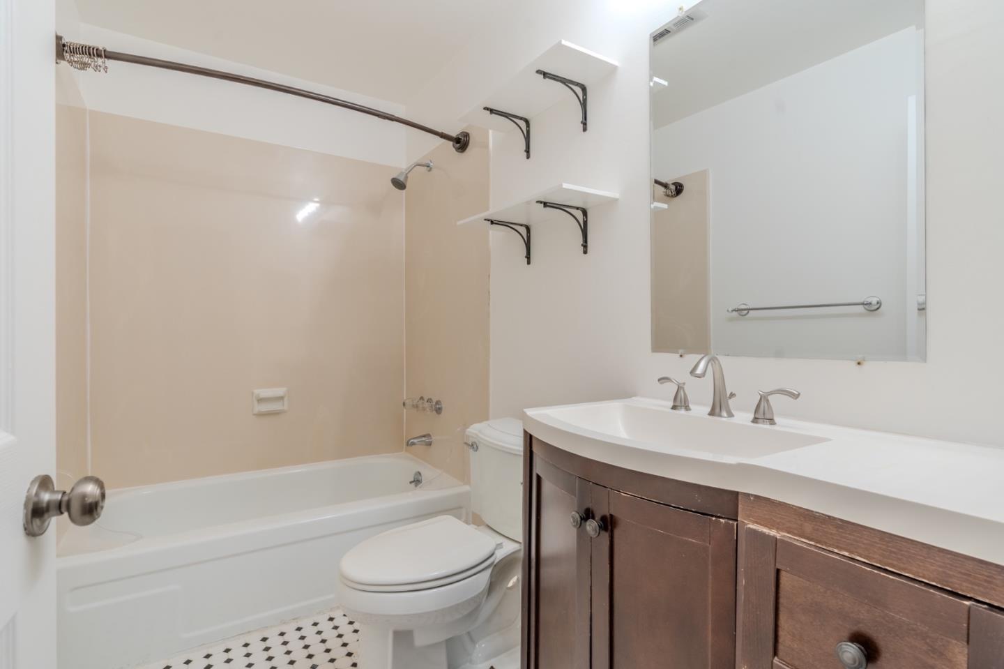 Detail Gallery Image 10 of 10 For 102 Brighton Rd #3,  Pacifica,  CA 94044 - 1 Beds | 1 Baths
