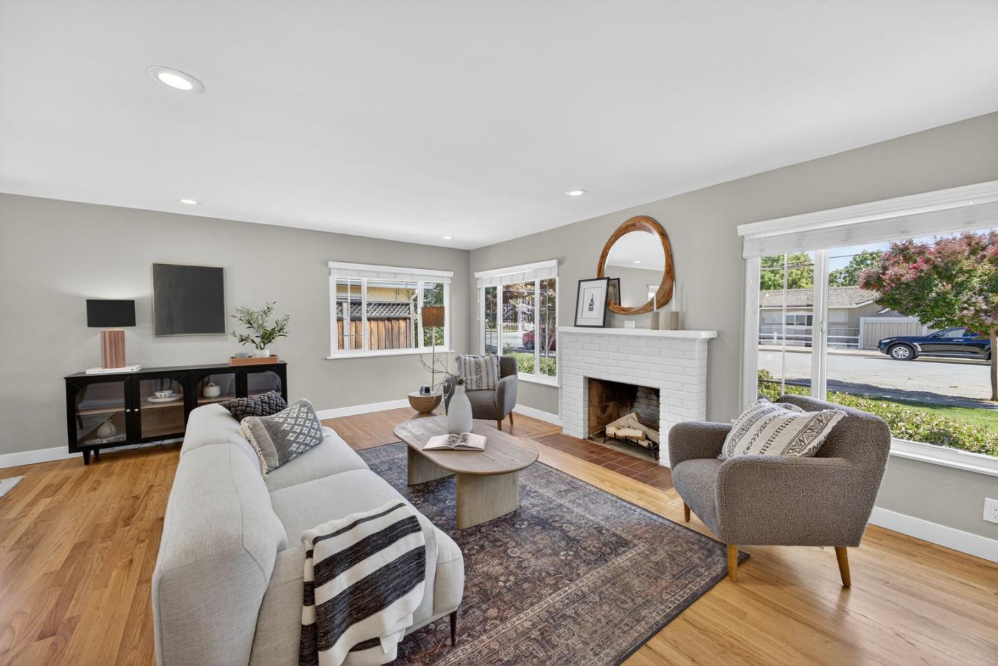 Detail Gallery Image 10 of 44 For 1737 Blackford Ln, San Jose,  CA 95125 - 3 Beds | 2 Baths