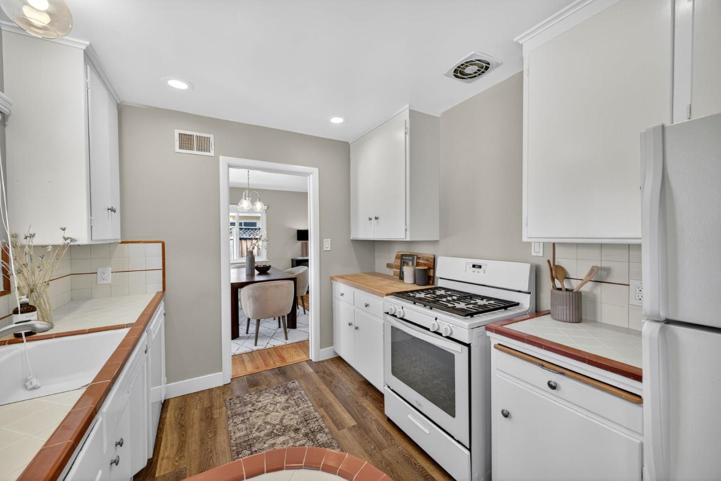 Detail Gallery Image 17 of 44 For 1737 Blackford Ln, San Jose,  CA 95125 - 3 Beds | 2 Baths