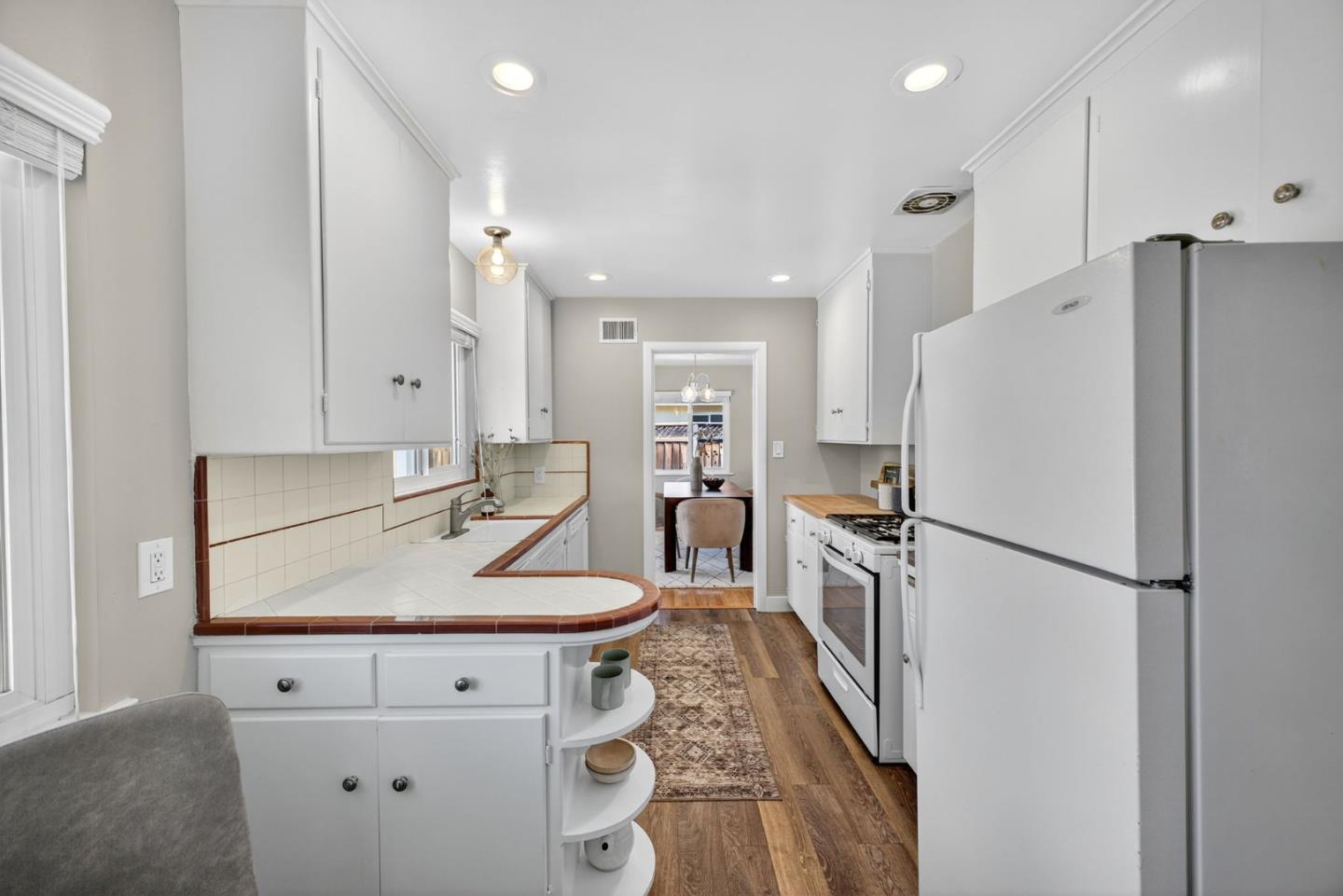 Detail Gallery Image 18 of 44 For 1737 Blackford Ln, San Jose,  CA 95125 - 3 Beds | 2 Baths