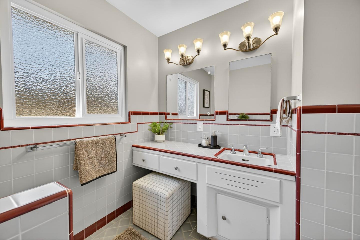 Detail Gallery Image 29 of 44 For 1737 Blackford Ln, San Jose,  CA 95125 - 3 Beds | 2 Baths