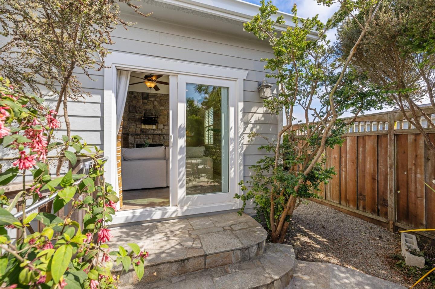 Detail Gallery Image 15 of 56 For 414 Belleville Blvd, Half Moon Bay,  CA 94019 - 3 Beds | 2/1 Baths