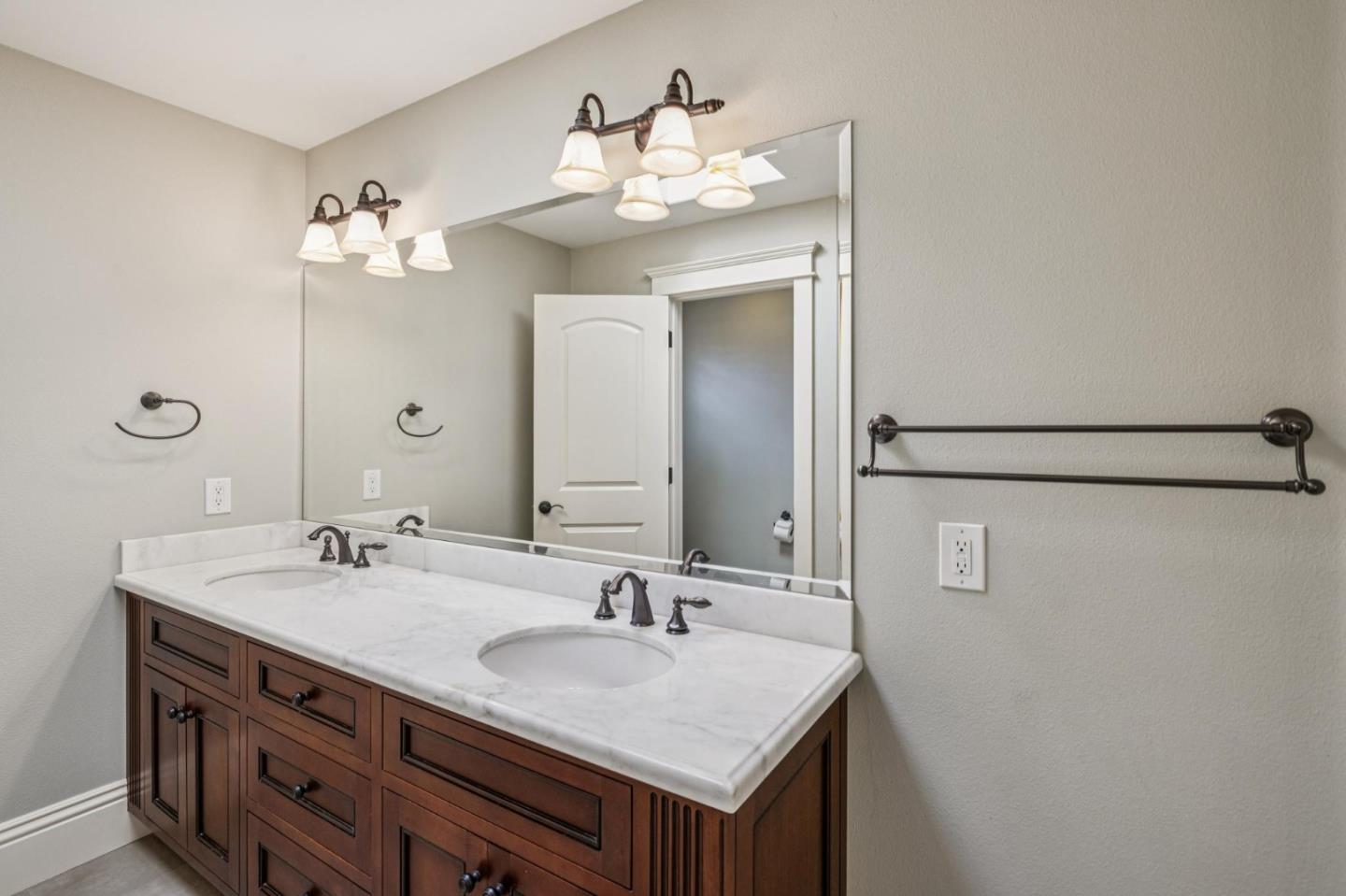 Detail Gallery Image 44 of 56 For 414 Belleville Blvd, Half Moon Bay,  CA 94019 - 3 Beds | 2/1 Baths
