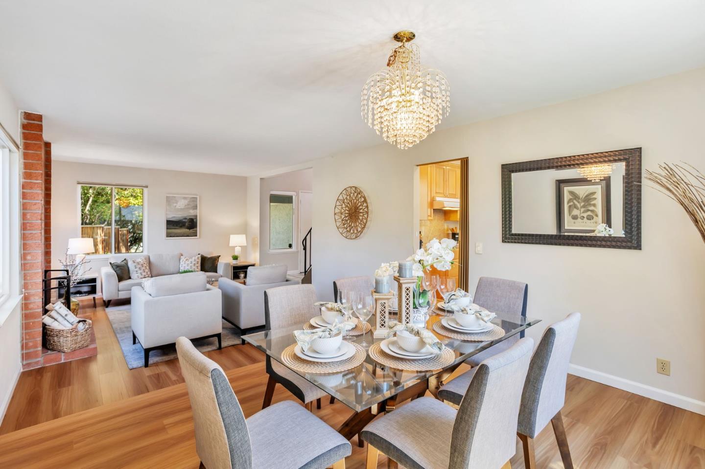 Detail Gallery Image 10 of 68 For 6357 Pismo Ct, San Jose,  CA 95123 - 4 Beds | 2/1 Baths