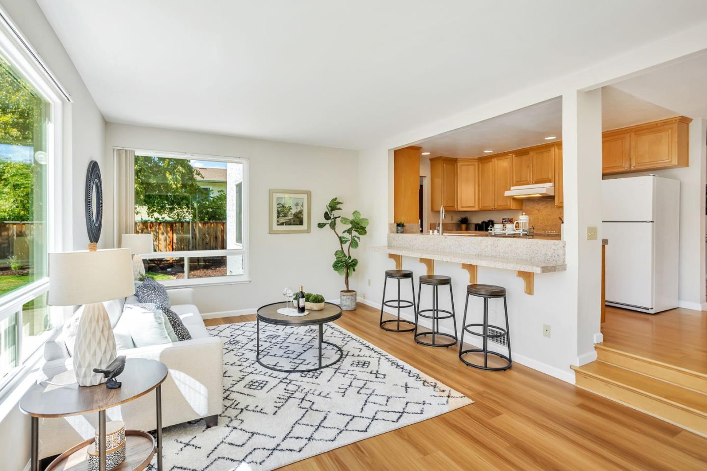 Detail Gallery Image 13 of 68 For 6357 Pismo Ct, San Jose,  CA 95123 - 4 Beds | 2/1 Baths