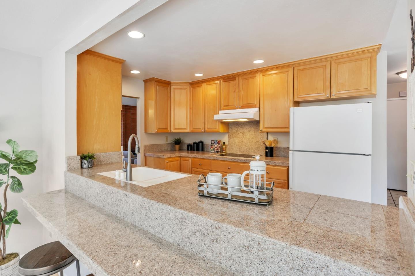 Detail Gallery Image 20 of 68 For 6357 Pismo Ct, San Jose,  CA 95123 - 4 Beds | 2/1 Baths