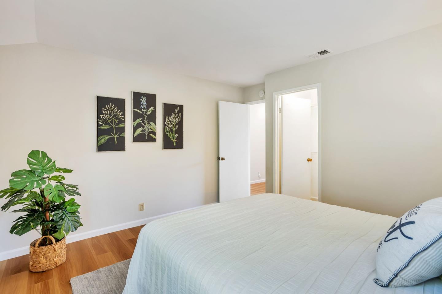Detail Gallery Image 41 of 68 For 6357 Pismo Ct, San Jose,  CA 95123 - 4 Beds | 2/1 Baths