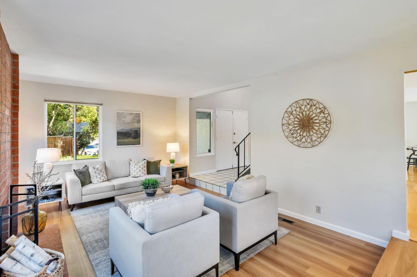 Detail Gallery Image 9 of 68 For 6357 Pismo Ct, San Jose,  CA 95123 - 4 Beds | 2/1 Baths