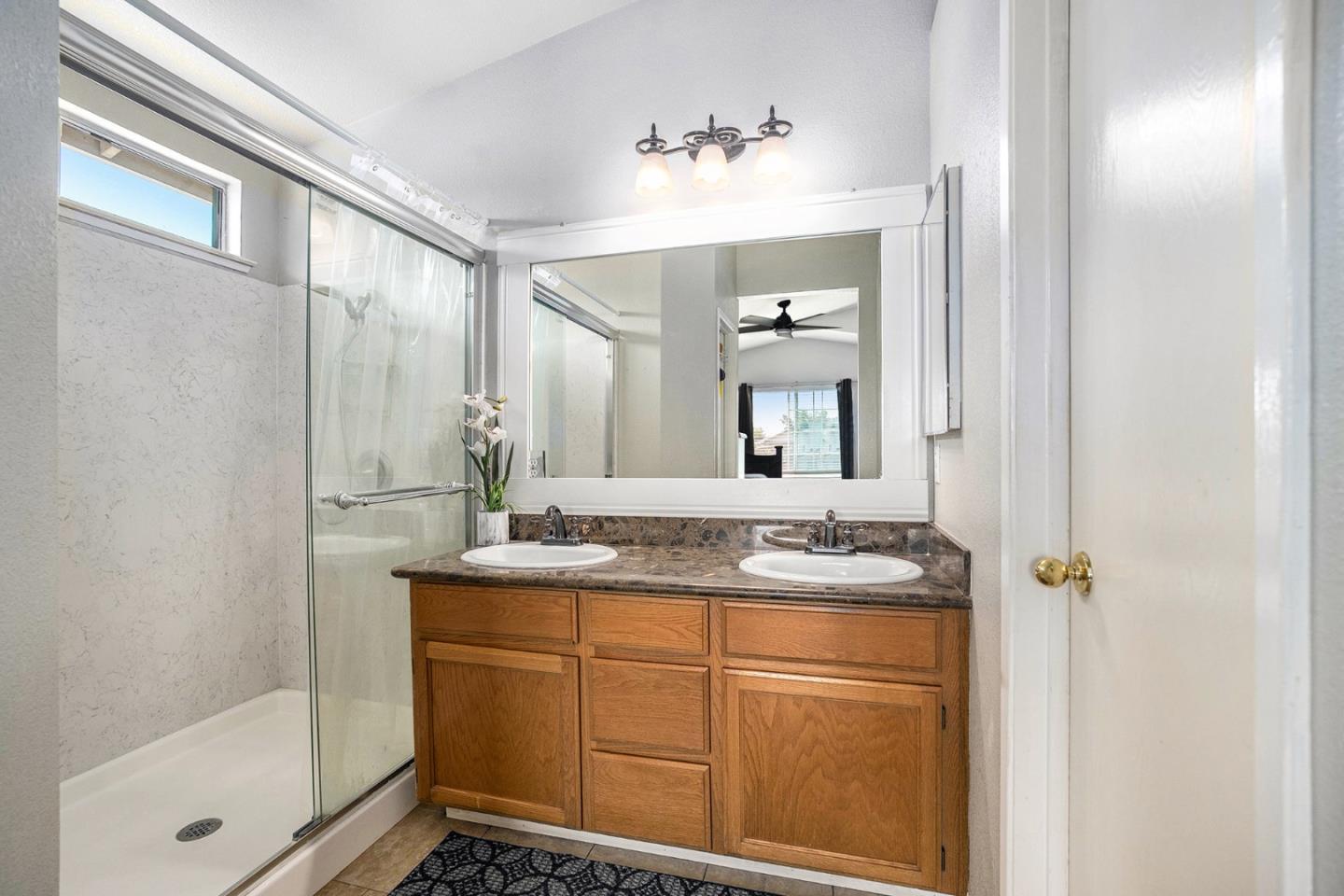 Detail Gallery Image 18 of 31 For 4705 Cayman Ct, Stockton,  CA 95210 - 4 Beds | 2/1 Baths