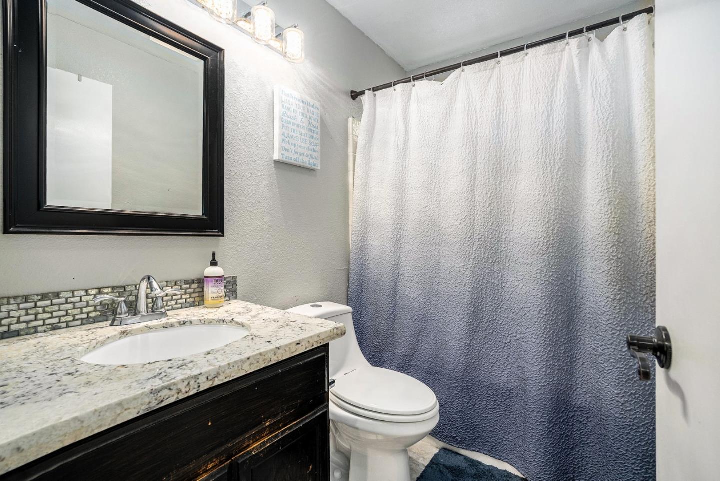 Detail Gallery Image 26 of 31 For 4705 Cayman Ct, Stockton,  CA 95210 - 4 Beds | 2/1 Baths