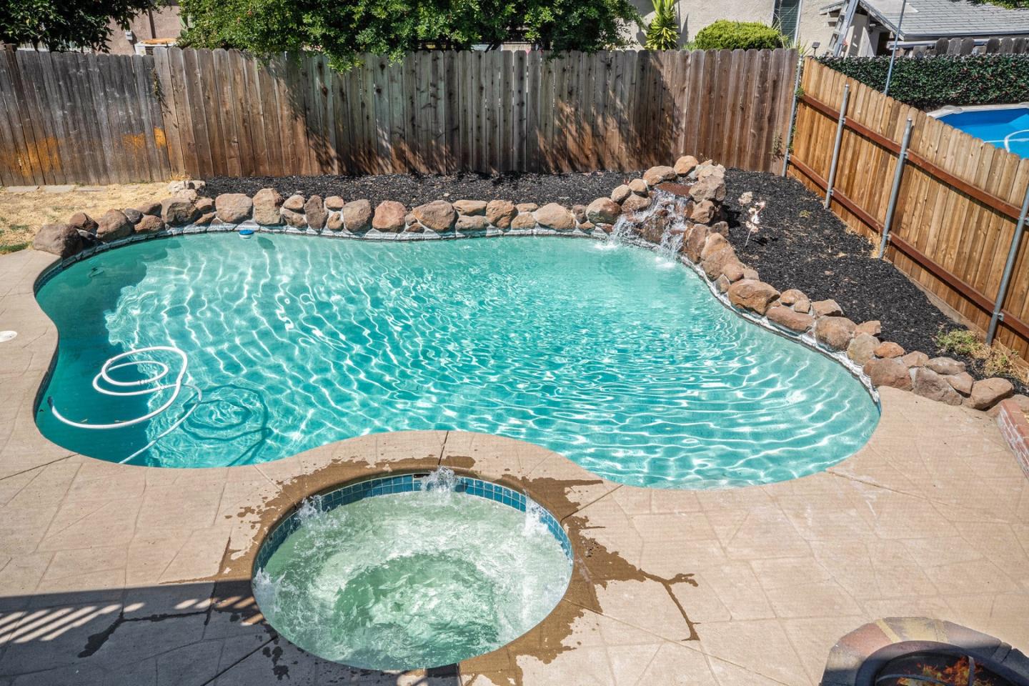 Detail Gallery Image 28 of 31 For 4705 Cayman Ct, Stockton,  CA 95210 - 4 Beds | 2/1 Baths