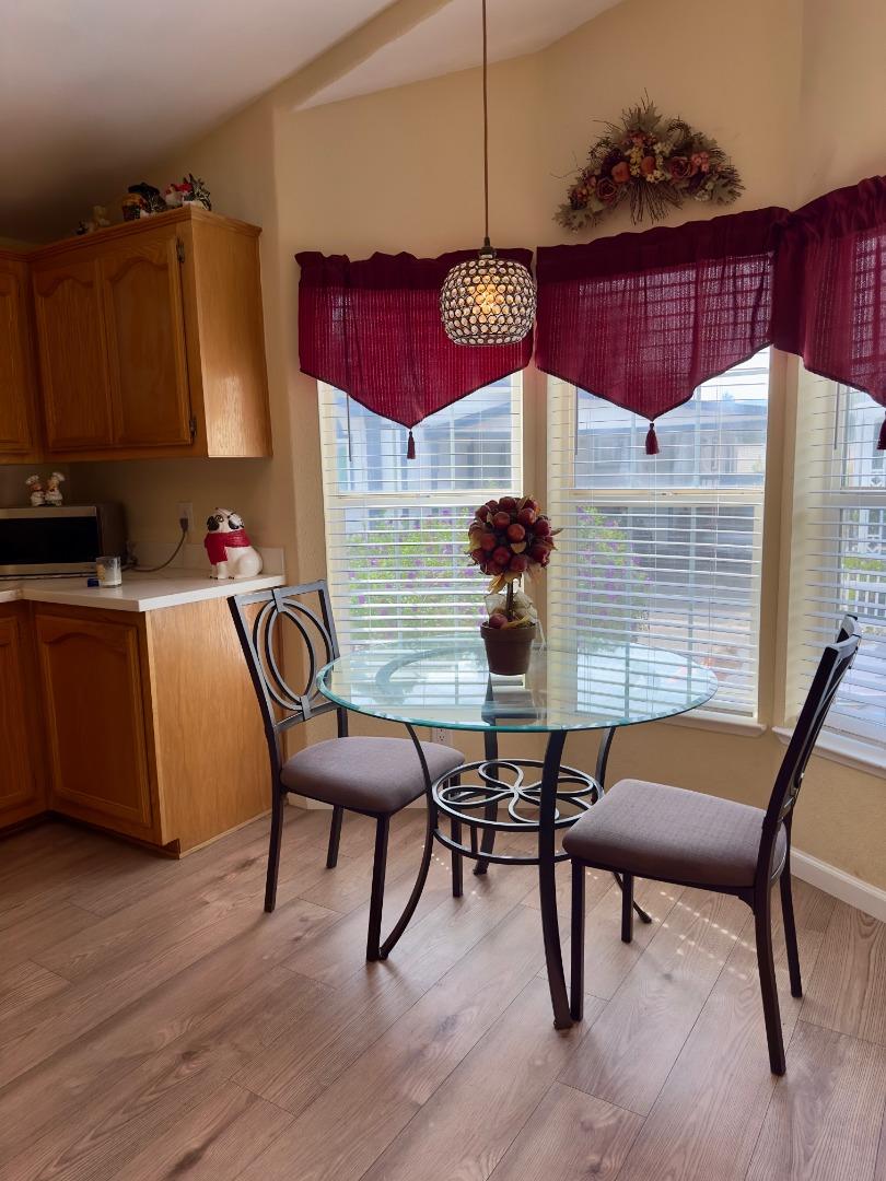 Detail Gallery Image 10 of 26 For 200 Ford Rd #180,  San Jose,  CA 95138 - 4 Beds | 2 Baths