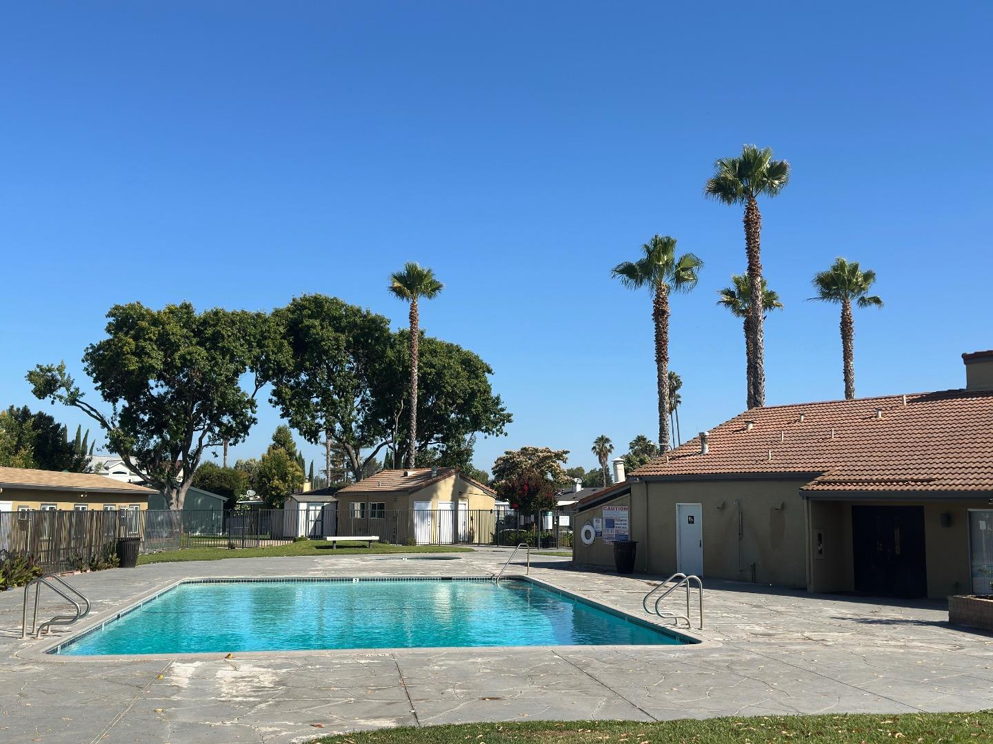 Detail Gallery Image 23 of 26 For 200 Ford Rd #180,  San Jose,  CA 95138 - 4 Beds | 2 Baths