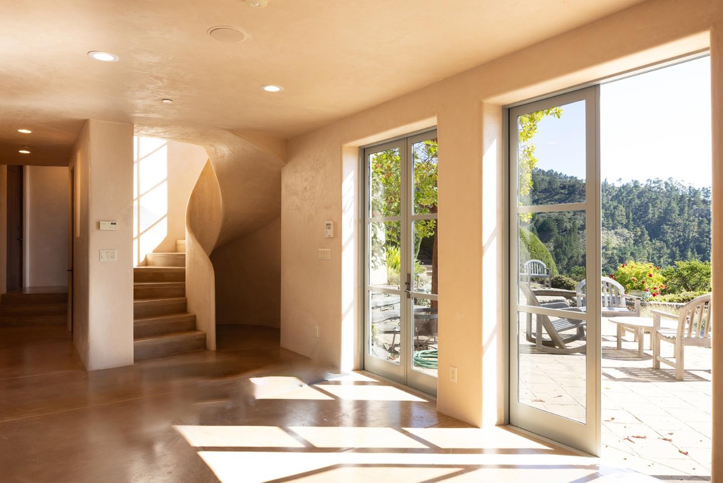 Detail Gallery Image 23 of 48 For 3200 Red Wolf Dr, Carmel,  CA 93923 - 5 Beds | 6/2 Baths