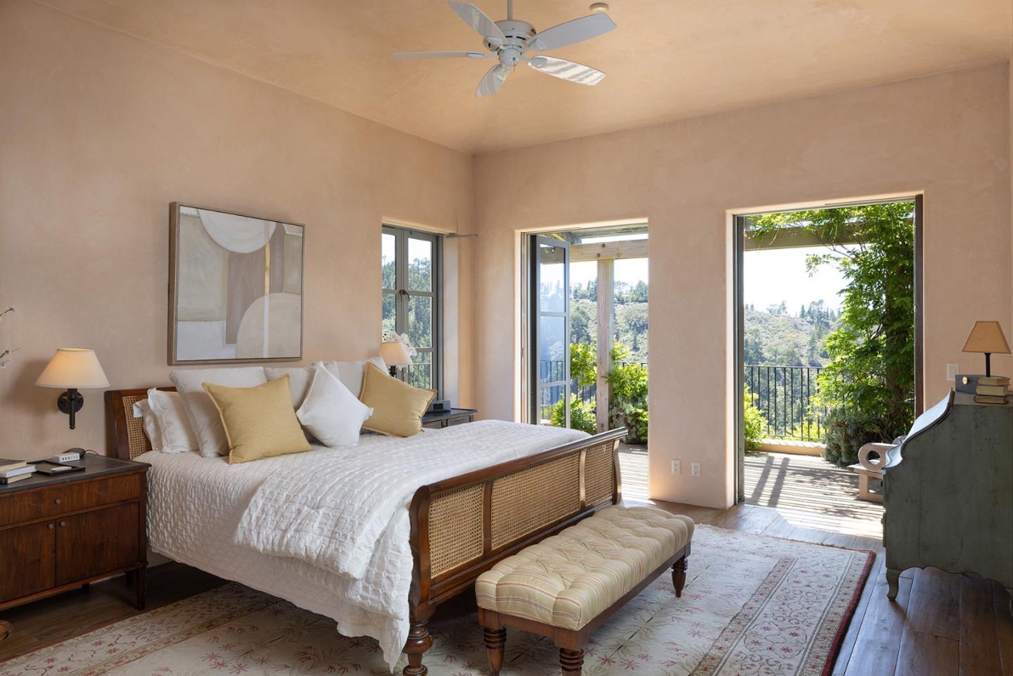 Detail Gallery Image 27 of 48 For 3200 Red Wolf Dr, Carmel,  CA 93923 - 5 Beds | 6/2 Baths