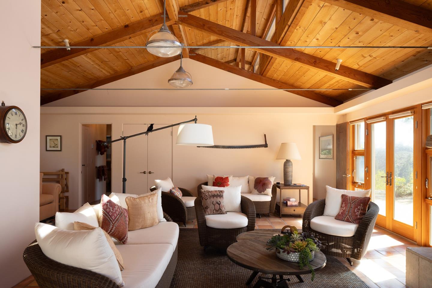 Detail Gallery Image 39 of 48 For 3200 Red Wolf Dr, Carmel,  CA 93923 - 5 Beds | 6/2 Baths