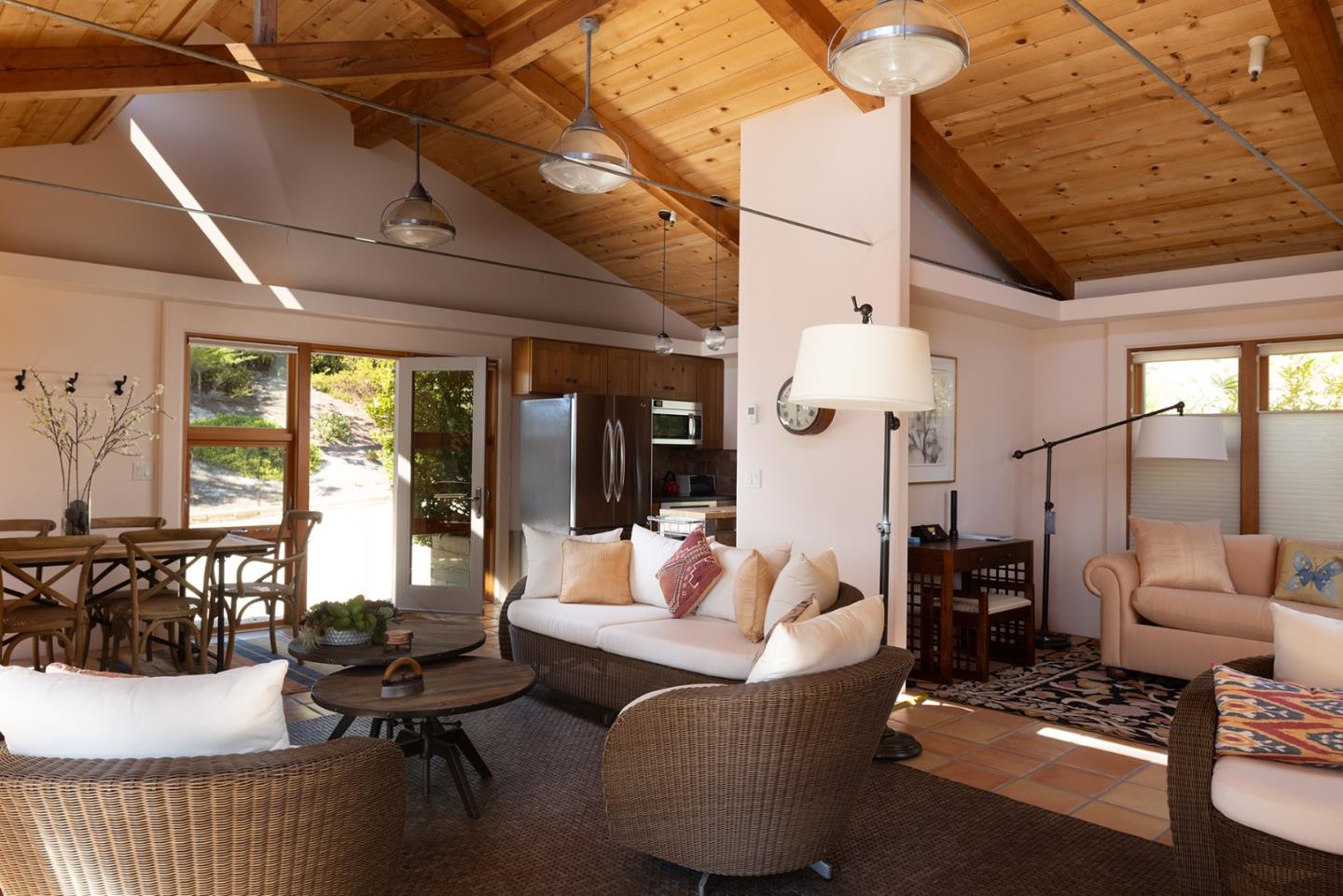 Detail Gallery Image 41 of 48 For 3200 Red Wolf Dr, Carmel,  CA 93923 - 5 Beds | 6/2 Baths
