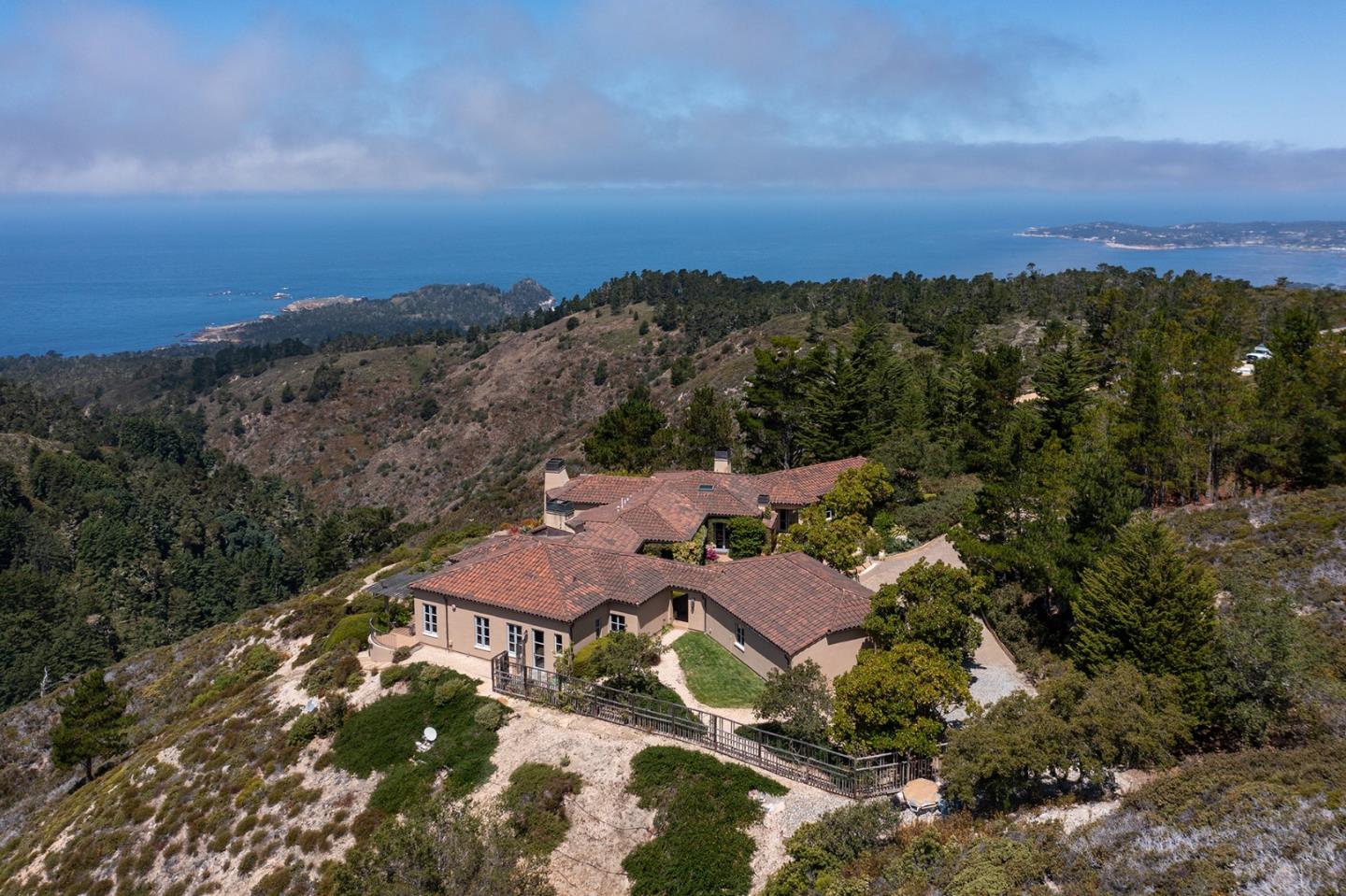Detail Gallery Image 47 of 48 For 3200 Red Wolf Dr, Carmel,  CA 93923 - 5 Beds | 6/2 Baths