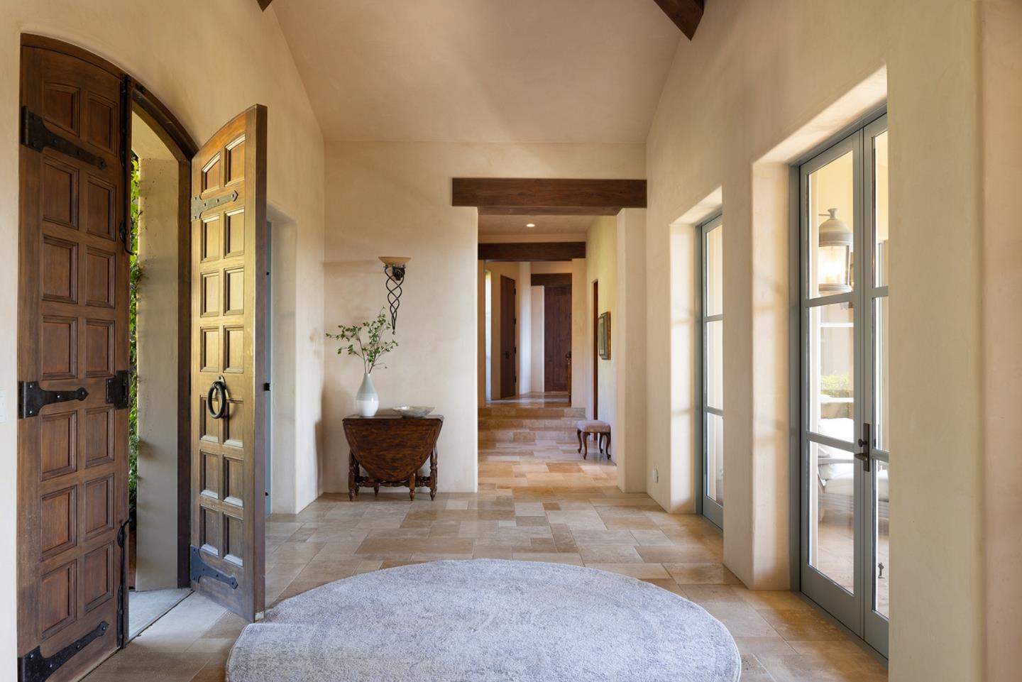Detail Gallery Image 7 of 48 For 3200 Red Wolf Dr, Carmel,  CA 93923 - 5 Beds | 6/2 Baths