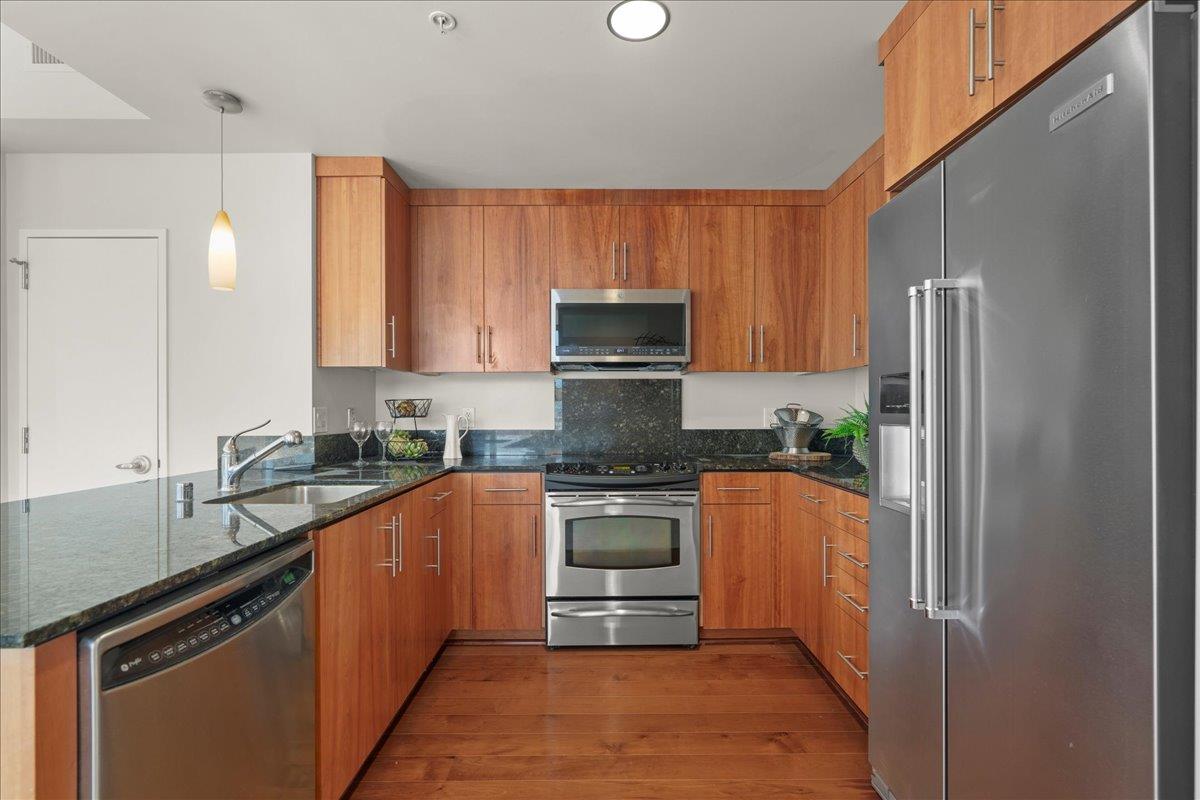Detail Gallery Image 8 of 20 For 38 N Almaden Blvd #1220,  San Jose,  CA 95110 - 2 Beds | 2 Baths
