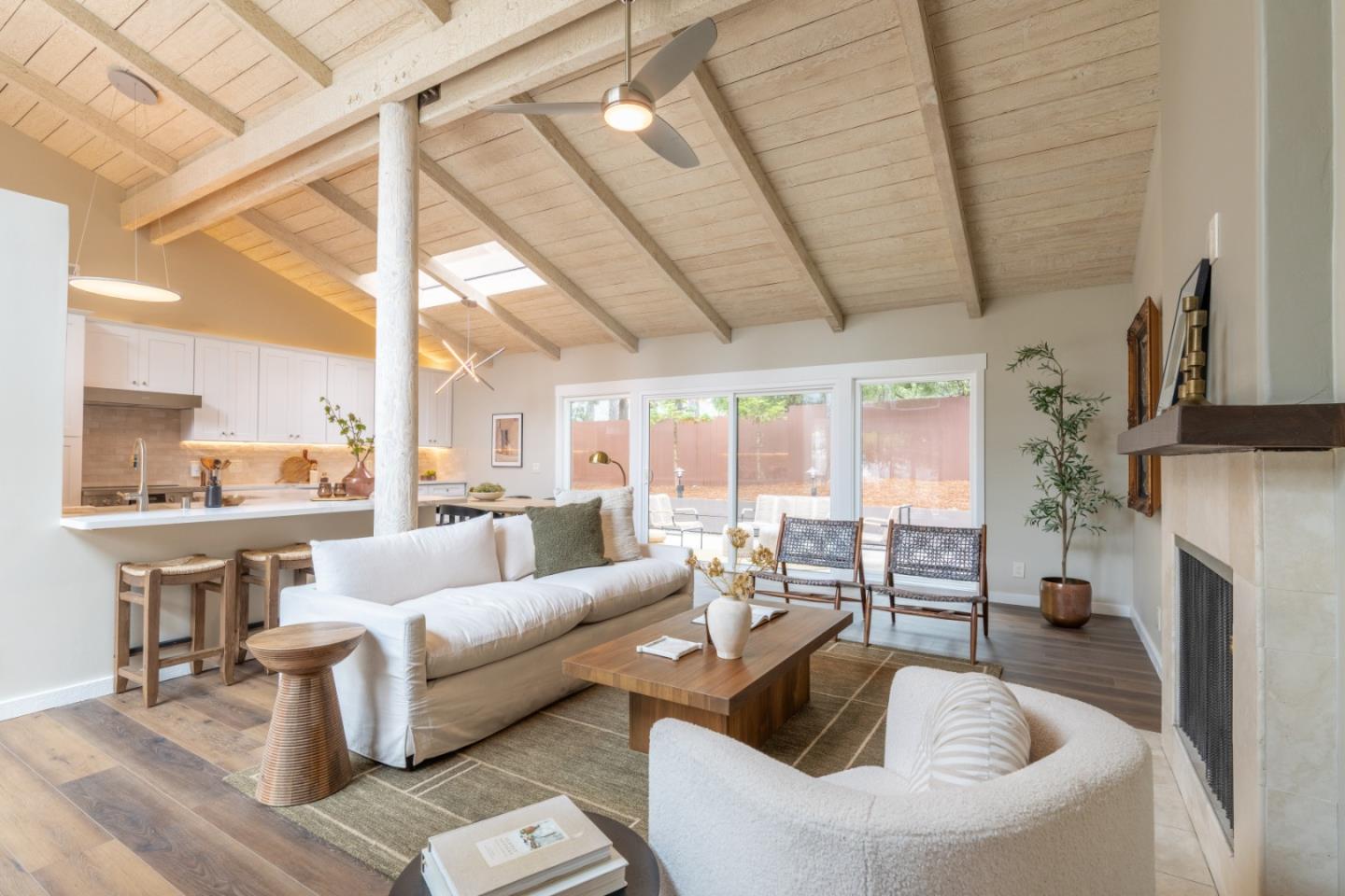 Detail Gallery Image 9 of 42 For 4095 Pine Meadows Way, Pebble Beach,  CA 93953 - 3 Beds | 3 Baths