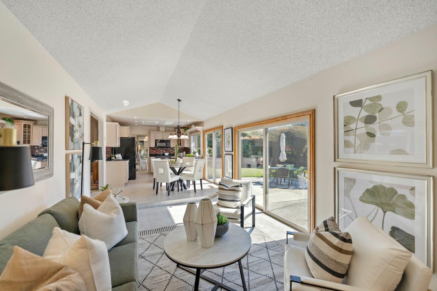 Detail Gallery Image 13 of 36 For 6106 Calle Esperanza, San Jose,  CA 95120 - 4 Beds | 2 Baths