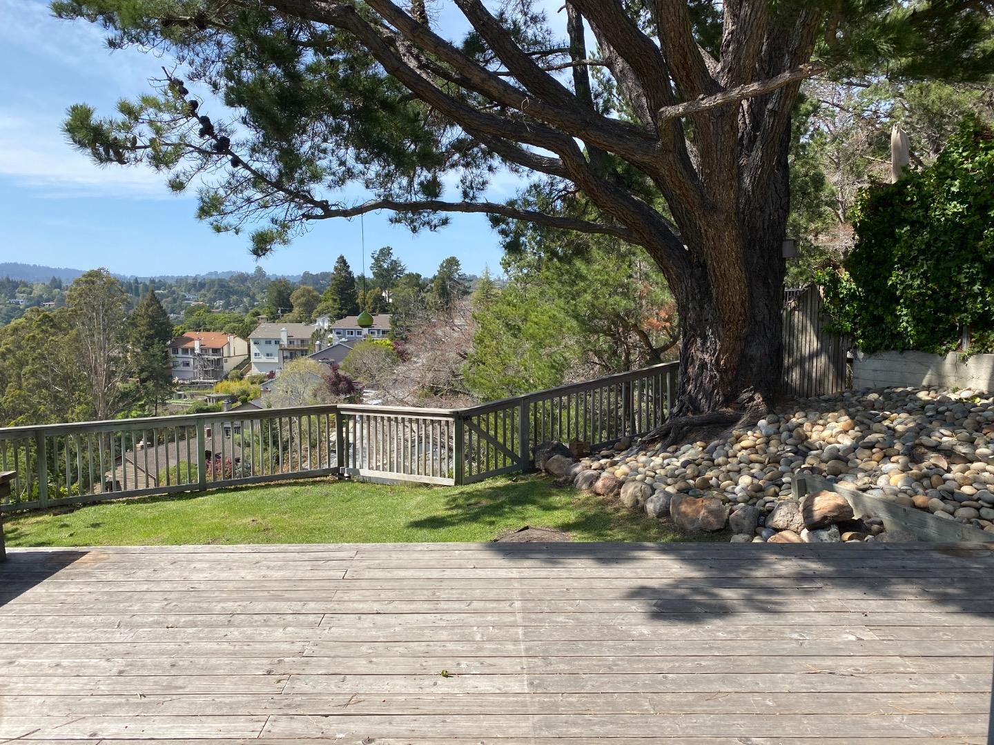 Detail Gallery Image 3 of 18 For 1456 Bel Aire Rd, San Mateo,  CA 94402 - 4 Beds | 3 Baths