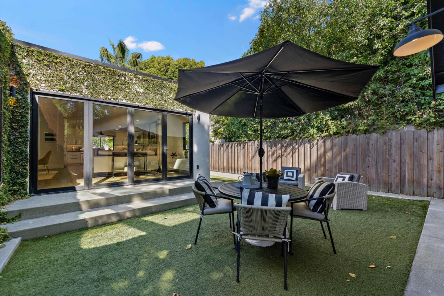Detail Gallery Image 33 of 41 For 1335 Vernon Ave, San Jose,  CA 95125 - 3 Beds | 2 Baths
