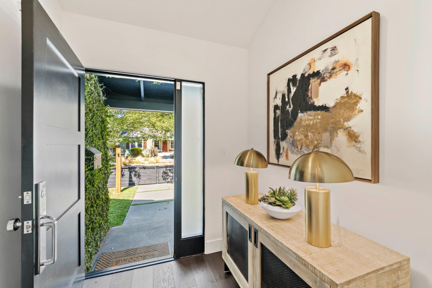 Detail Gallery Image 4 of 41 For 1335 Vernon Ave, San Jose,  CA 95125 - 3 Beds | 2 Baths