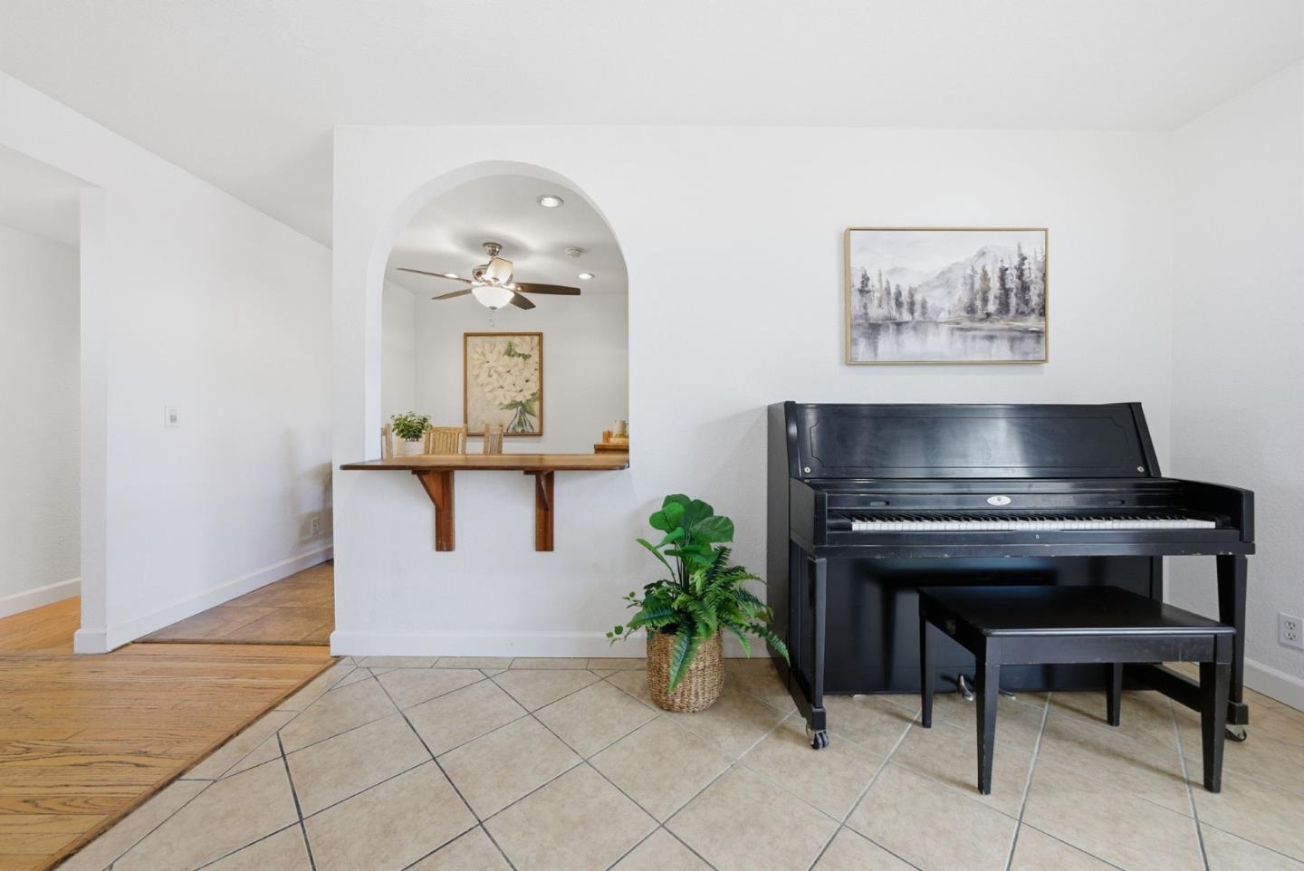 Detail Gallery Image 11 of 52 For 5841 Blossom Ave, San Jose,  CA 95123 - 3 Beds | 2 Baths