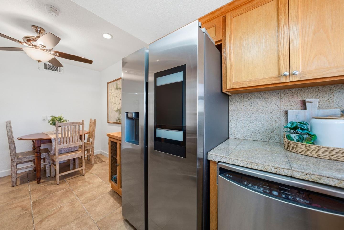 Detail Gallery Image 17 of 52 For 5841 Blossom Ave, San Jose,  CA 95123 - 3 Beds | 2 Baths