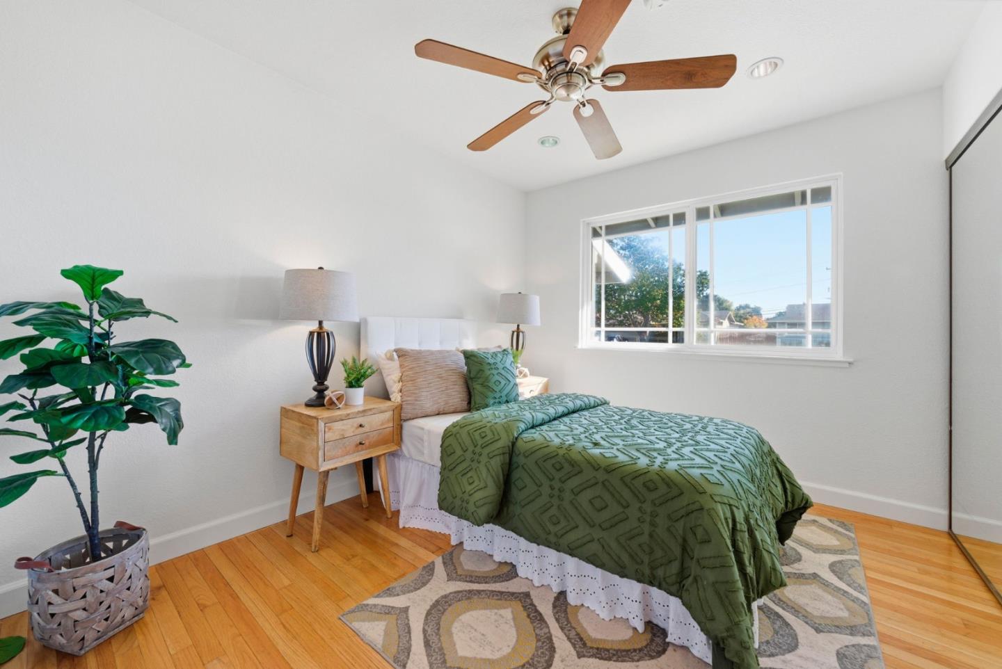 Detail Gallery Image 18 of 52 For 5841 Blossom Ave, San Jose,  CA 95123 - 3 Beds | 2 Baths