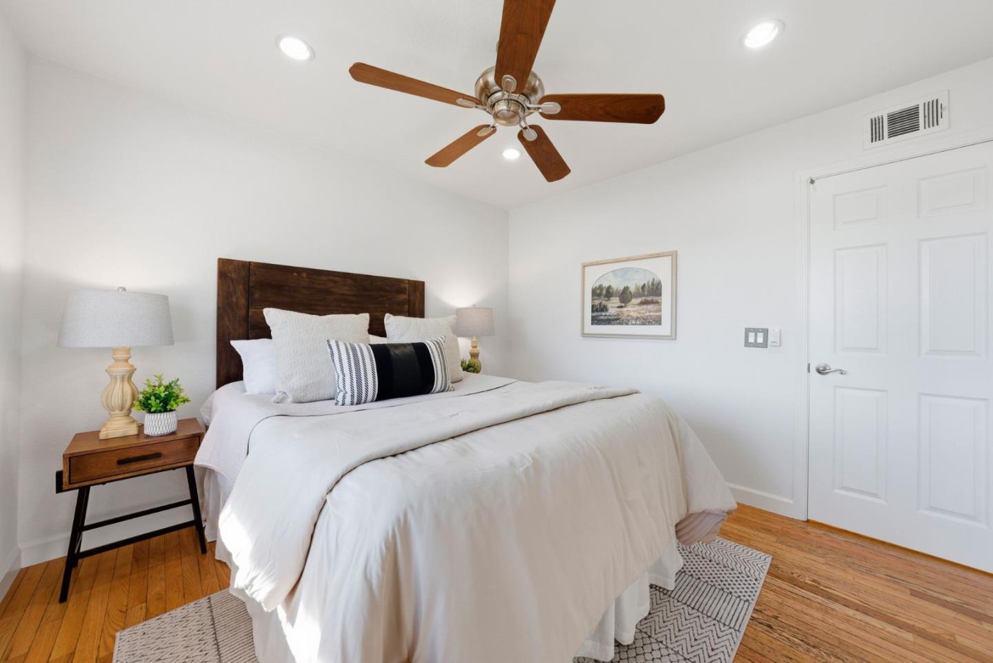 Detail Gallery Image 26 of 52 For 5841 Blossom Ave, San Jose,  CA 95123 - 3 Beds | 2 Baths