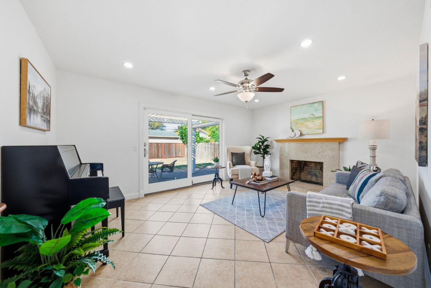 Detail Gallery Image 7 of 52 For 5841 Blossom Ave, San Jose,  CA 95123 - 3 Beds | 2 Baths