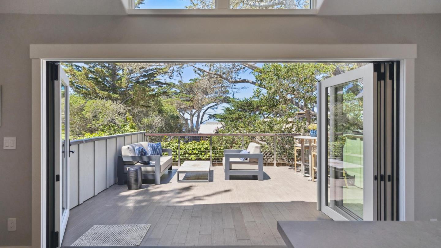 Detail Gallery Image 16 of 49 For 0 Nw Corner of Carmelo & 12th Ave, Carmel,  CA 93921 - 3 Beds | 2/1 Baths