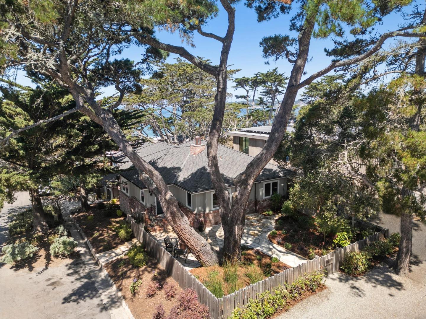 Detail Gallery Image 3 of 49 For 0 Nw Corner of Carmelo & 12th Ave, Carmel,  CA 93921 - 3 Beds | 2/1 Baths