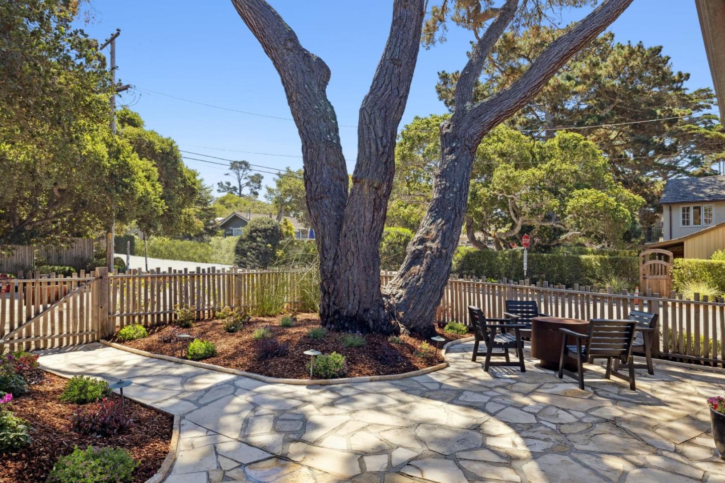 Detail Gallery Image 6 of 49 For 0 Nw Corner of Carmelo & 12th Ave, Carmel,  CA 93921 - 3 Beds | 2/1 Baths