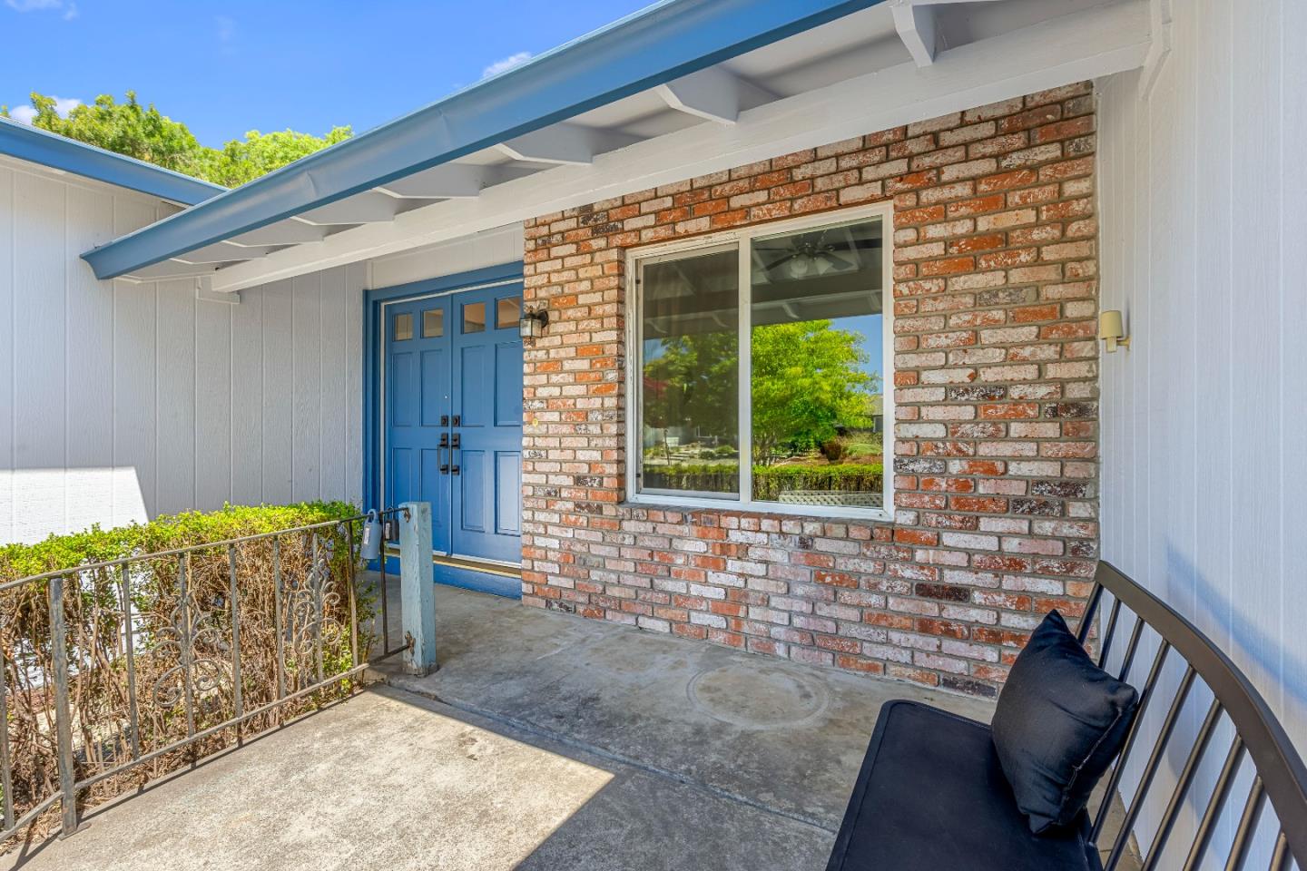 Detail Gallery Image 3 of 30 For 7630 El Roble Ct, Gilroy,  CA 95020 - 4 Beds | 2 Baths